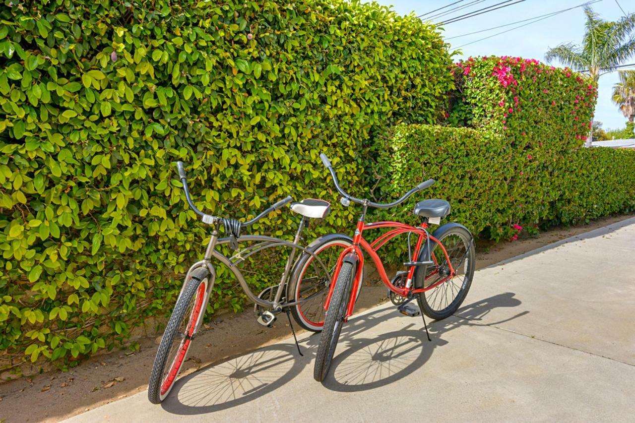 Ultimate Beach Bungalow - 1 Block From Beach - Huge Backyard คาร์ลสบัด ภายนอก รูปภาพ